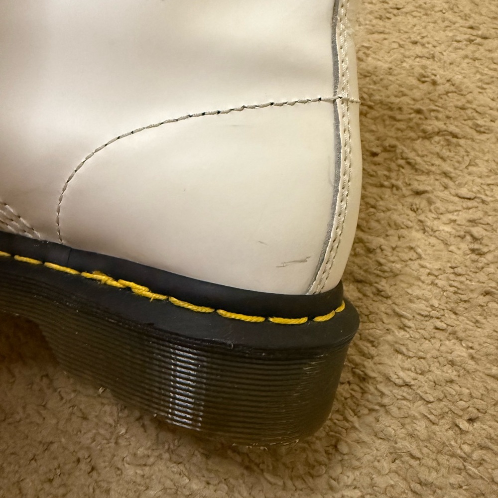 1460 Softy T Leather Lace Up Boots in White - size 7 - Picture 6 of 12